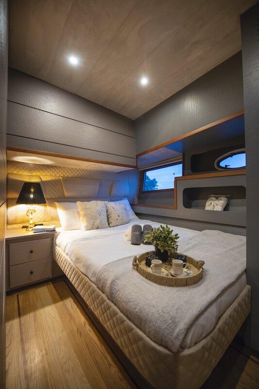 Motoryacht 