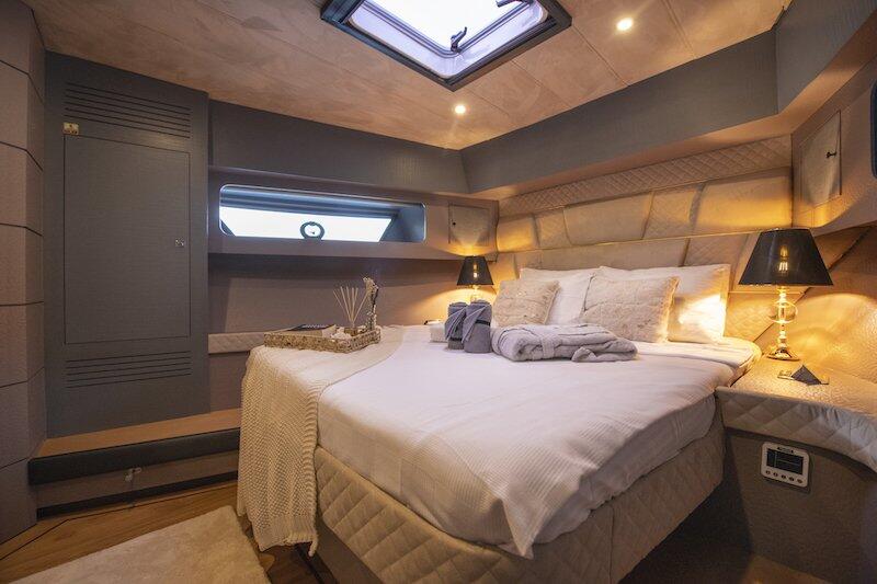 Motoryacht 