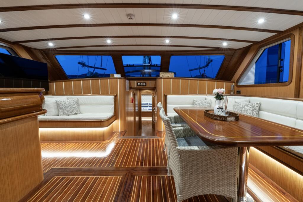 Gulet & Motor Sailer 