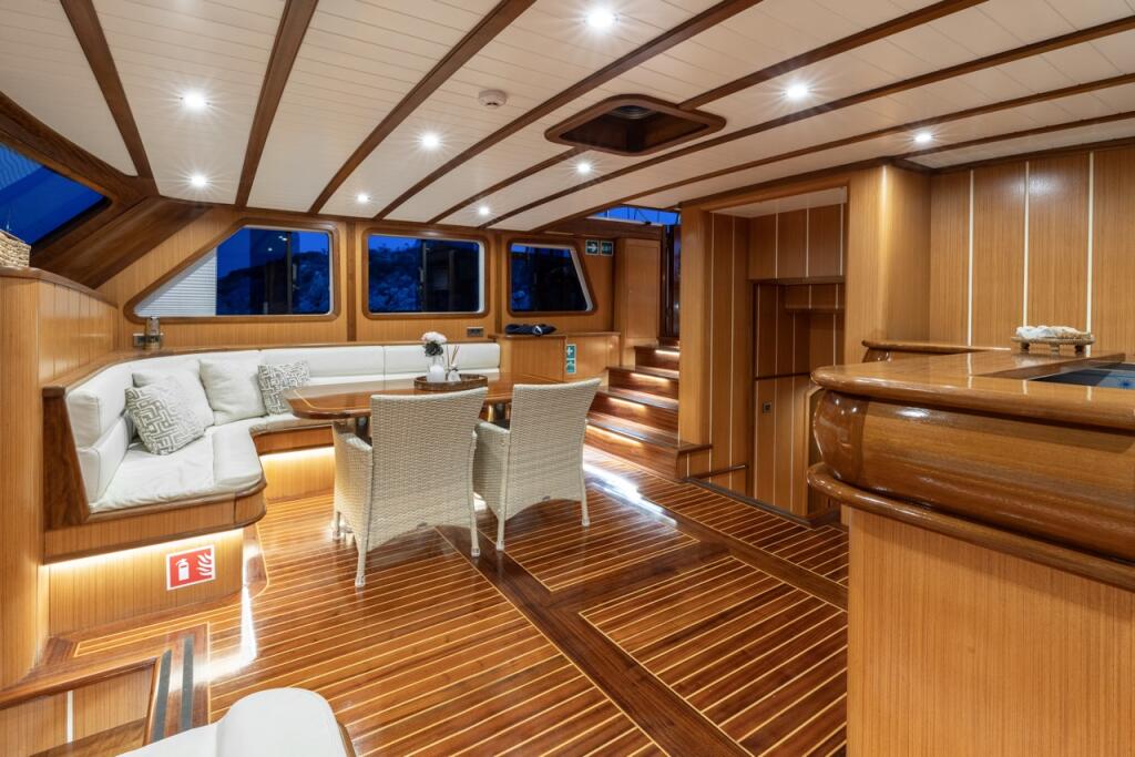 Gulet & Motor Sailer 
