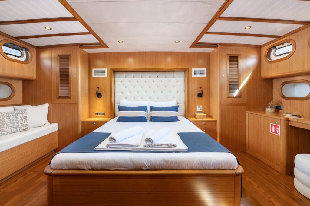 Gulet & Motor Sailer 