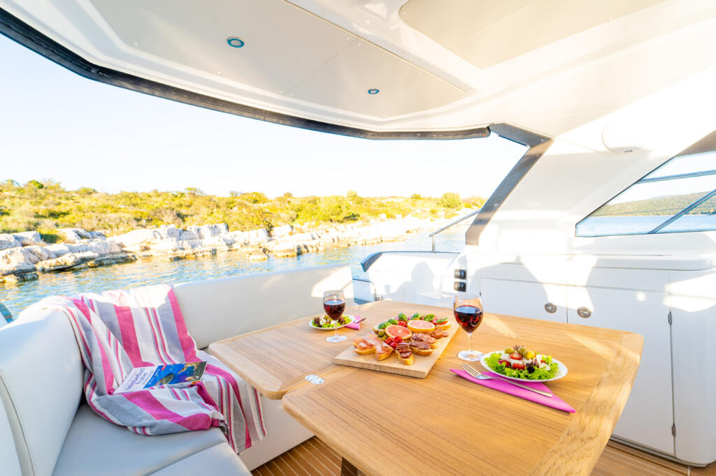 Motoryacht 
