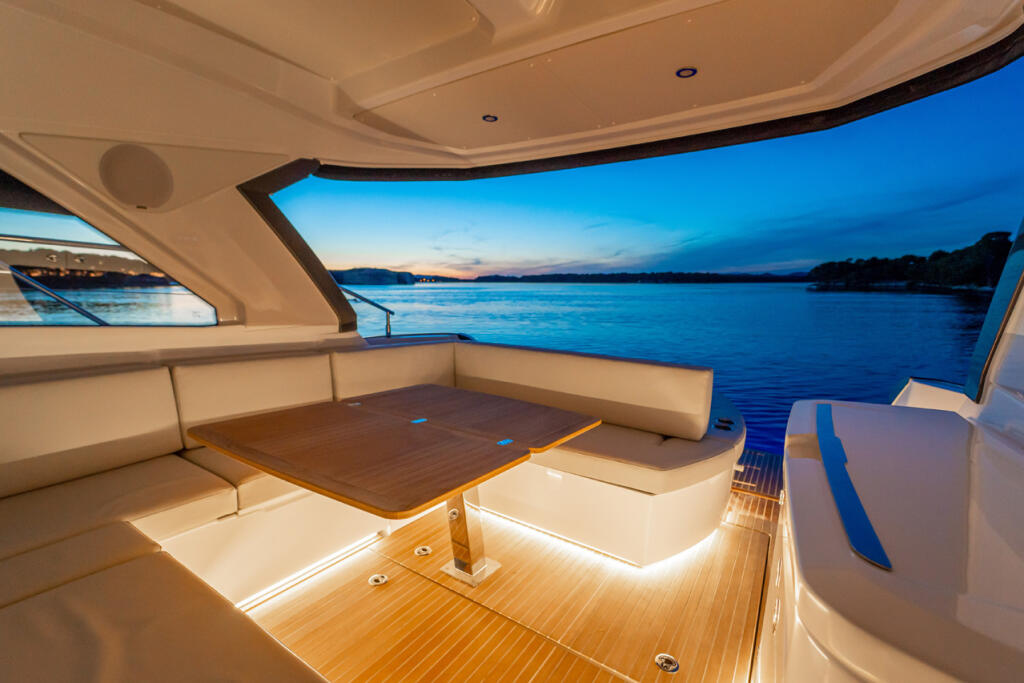 Motoryacht 