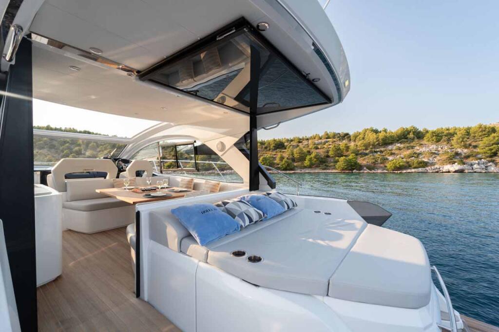 Motoryacht 