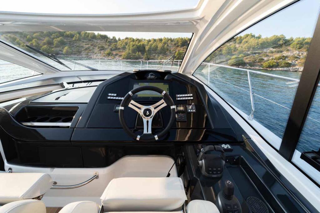 Motoryacht 