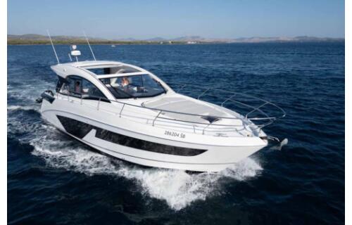 Motoryacht 