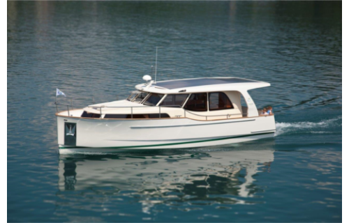 Motor yacht 