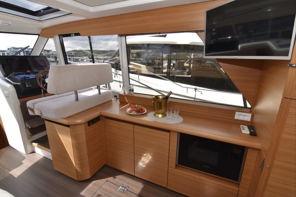 Motoryacht 