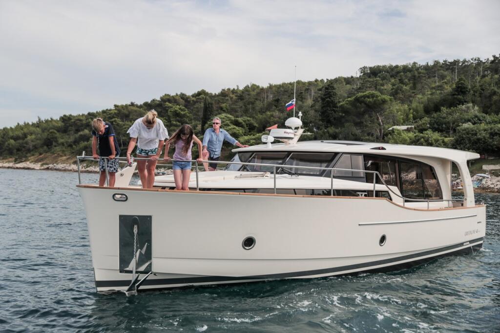Motoryacht 