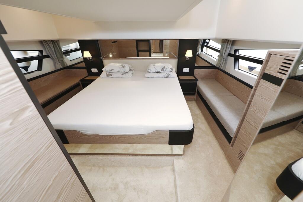 Motoryacht 