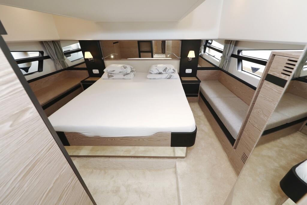 Motoryacht 