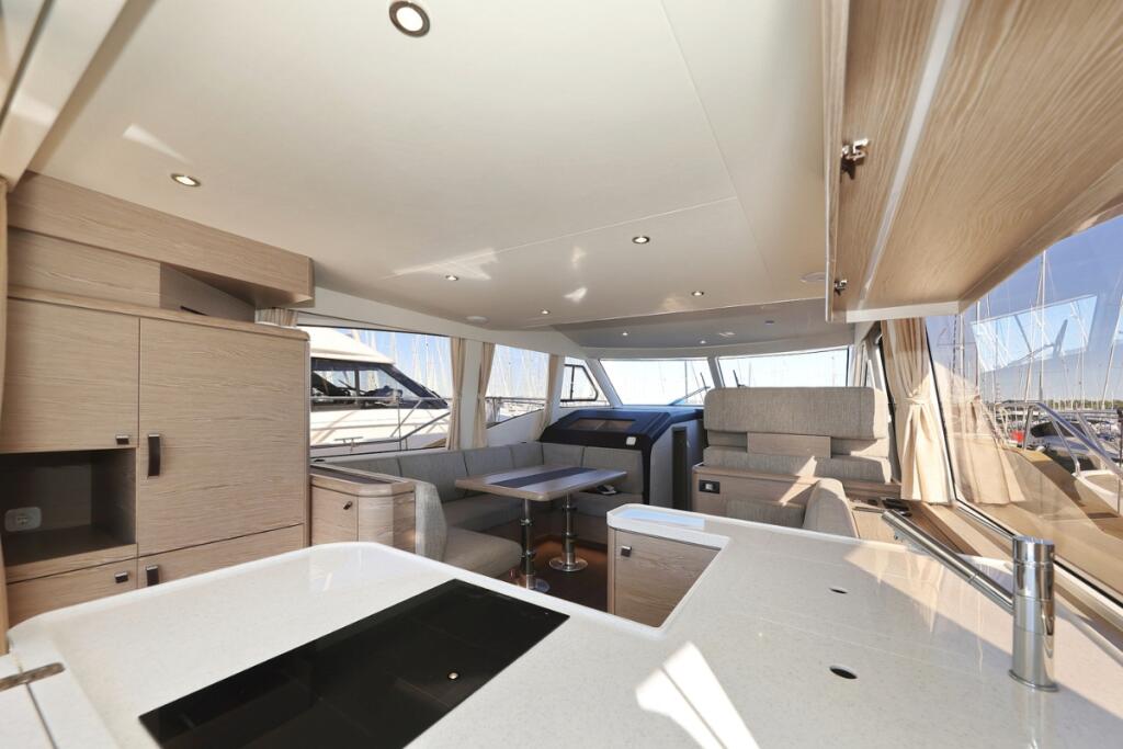 Motoryacht 