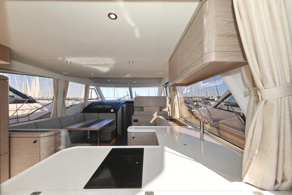Motoryacht 
