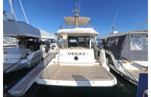Motoryacht 