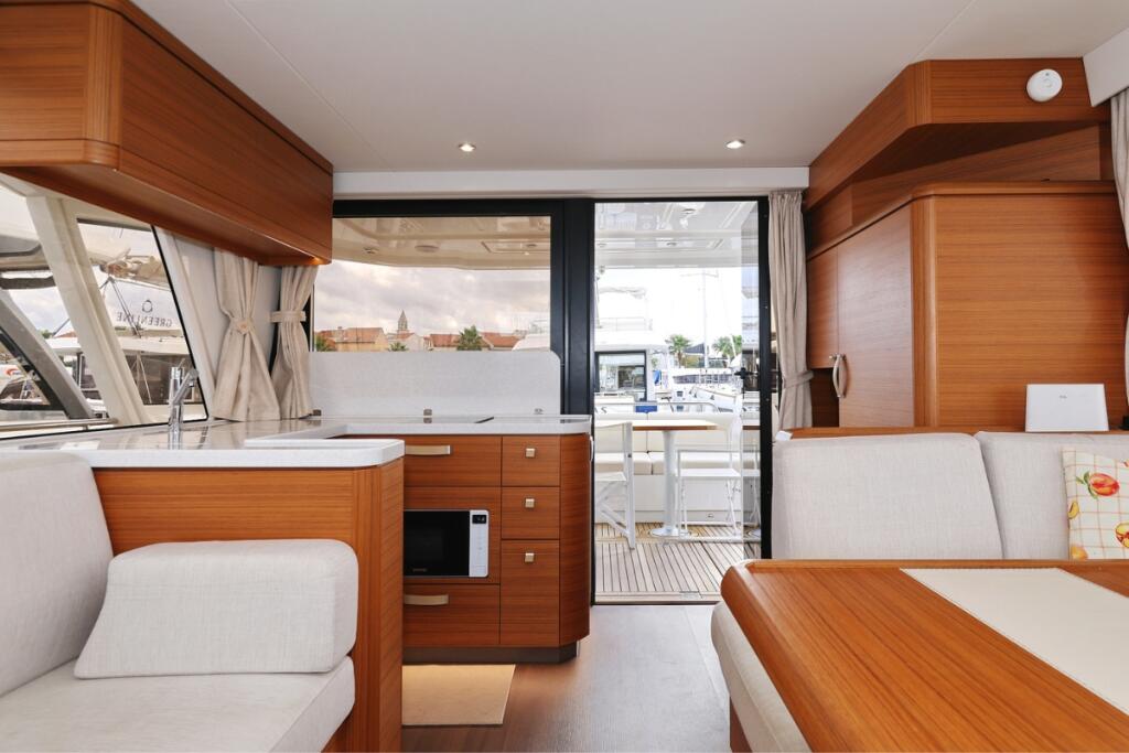 Motoryacht 