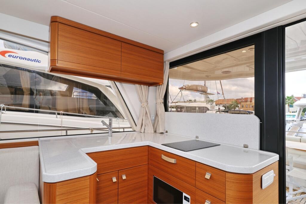 Motoryacht 