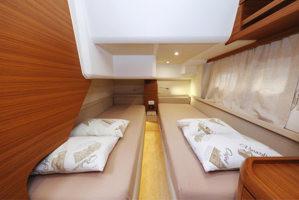 Motoryacht 