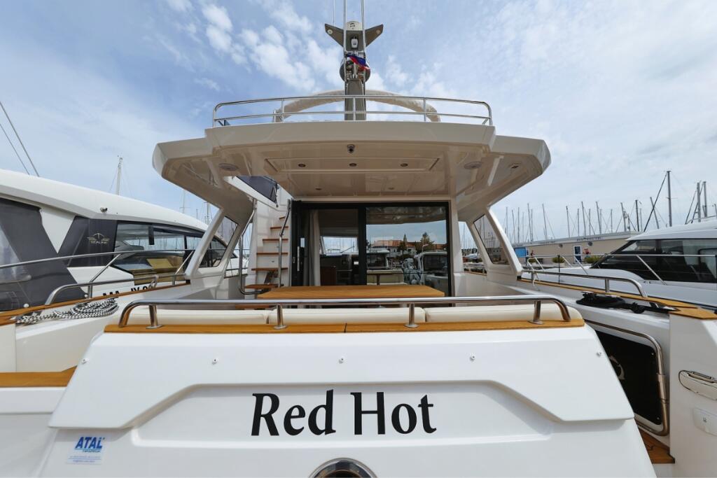 Motoryacht 