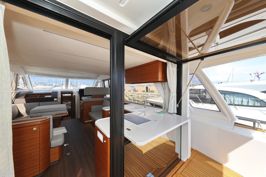 Motoryacht 