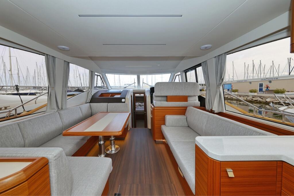 Motoryacht 