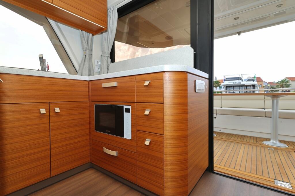 Motoryacht 