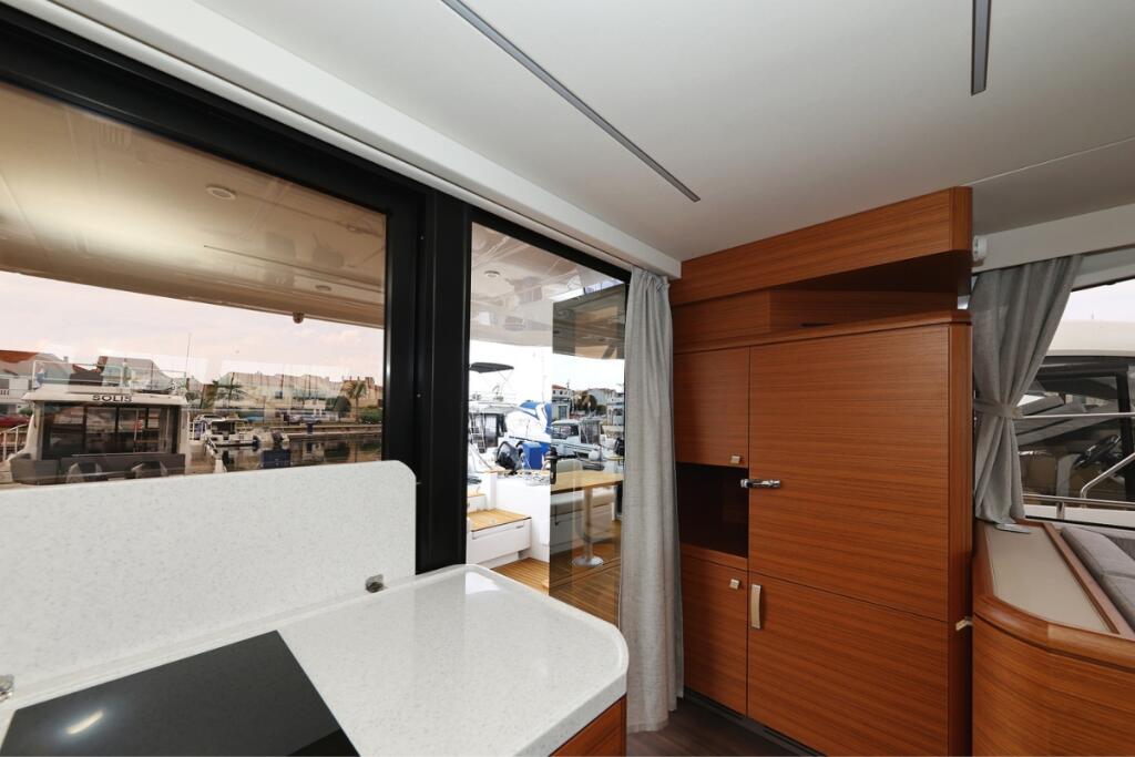 Motoryacht 