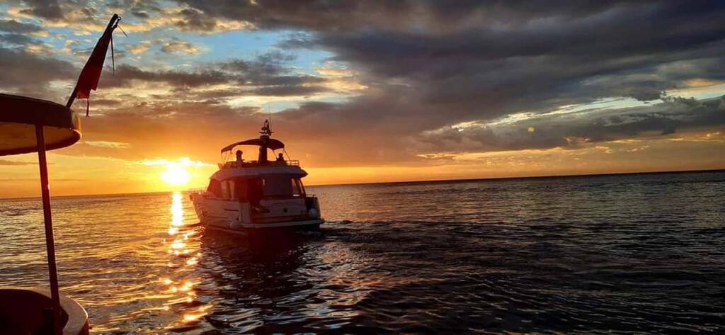 Motoryacht 