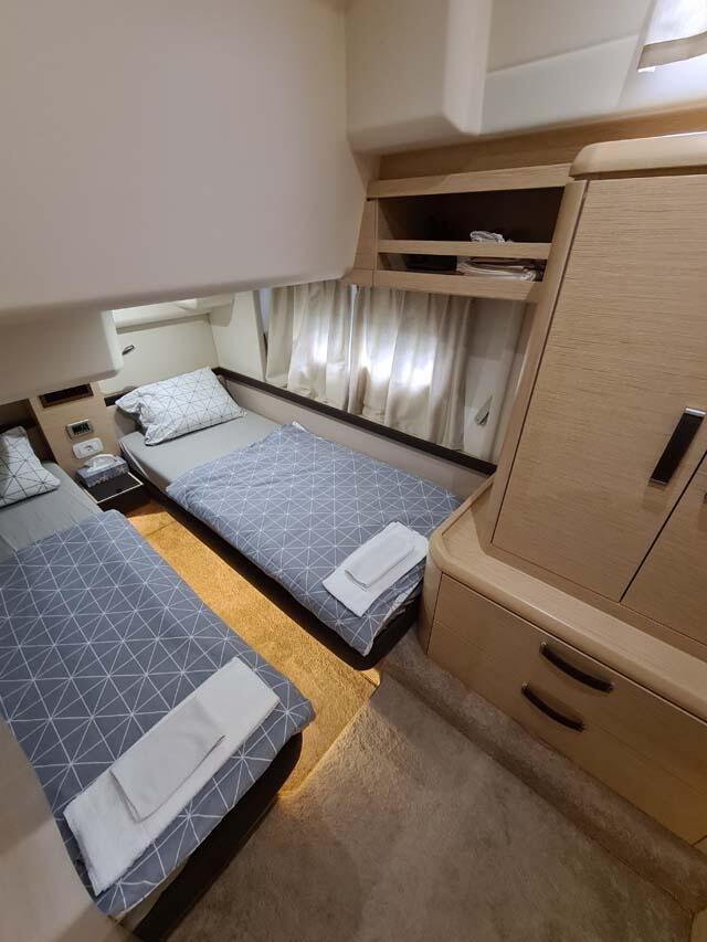 Motoryacht 