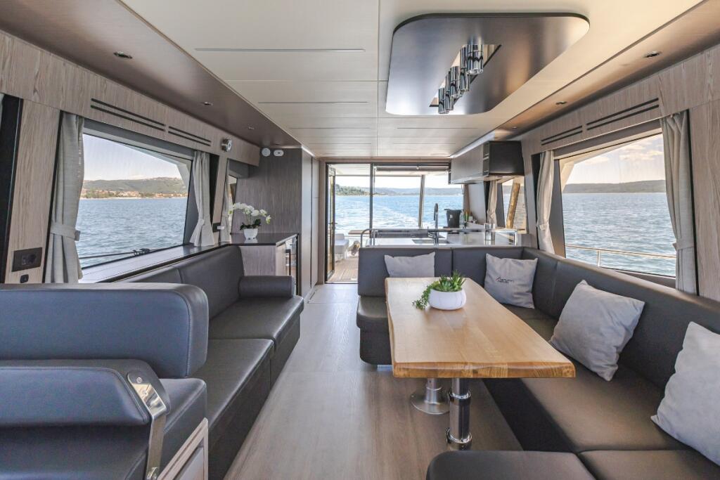 Motoryacht 