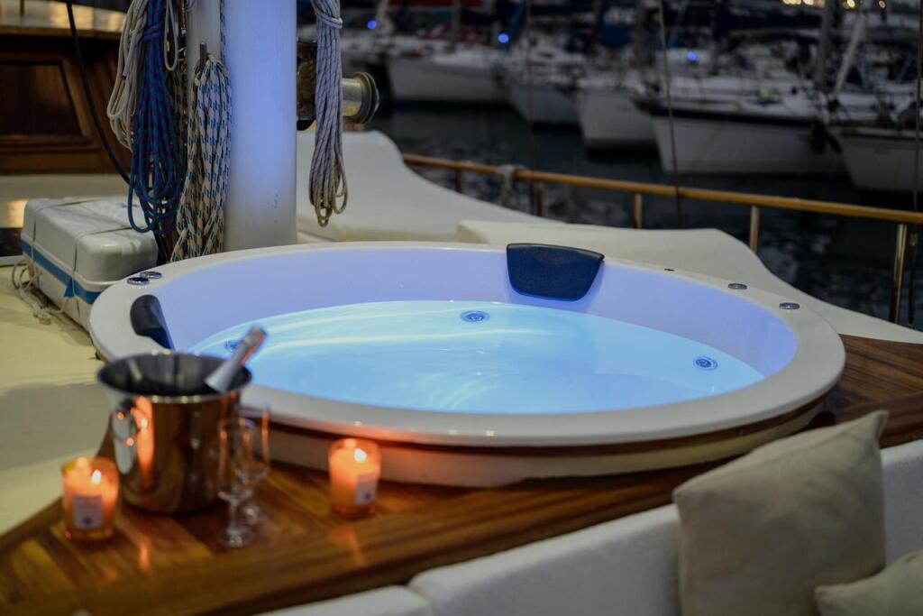 Gulet & Motor Sailer 
