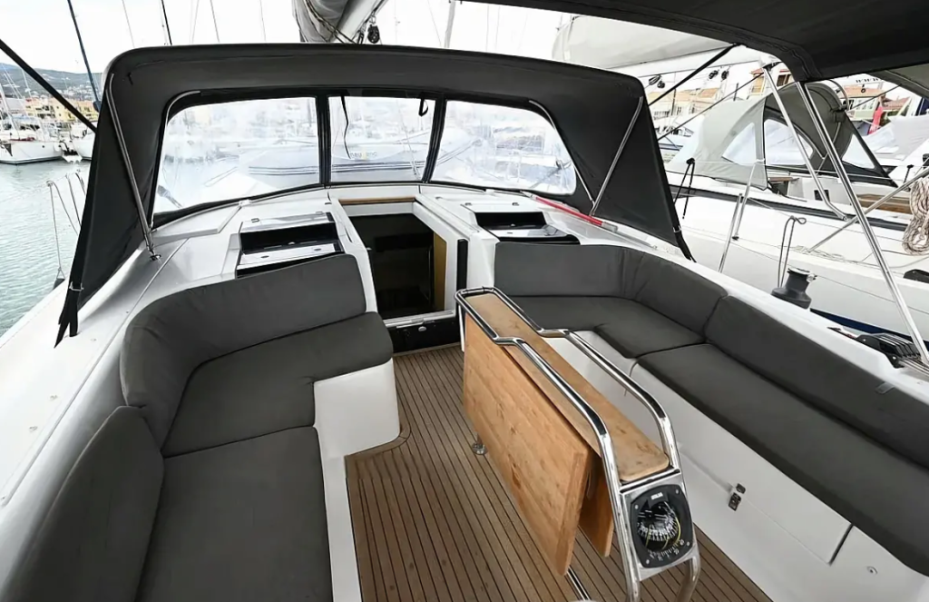 Segelyacht 