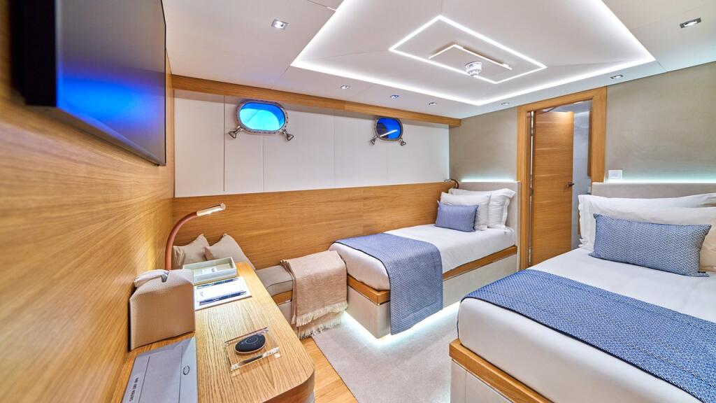Luxury motor yacht 