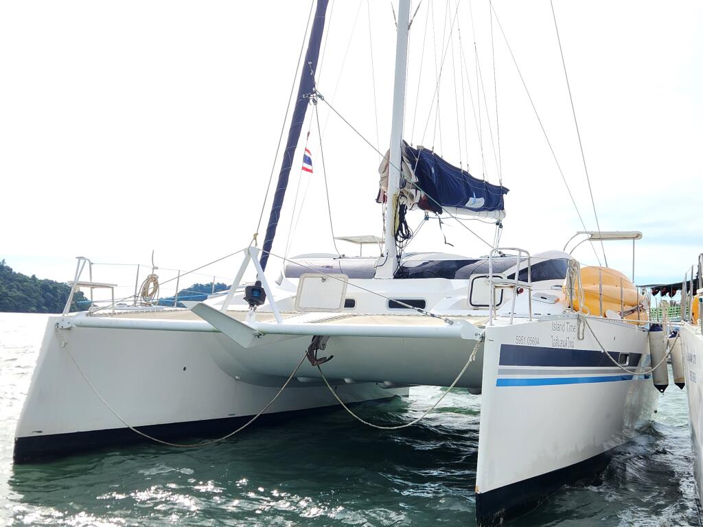 Catamaran 