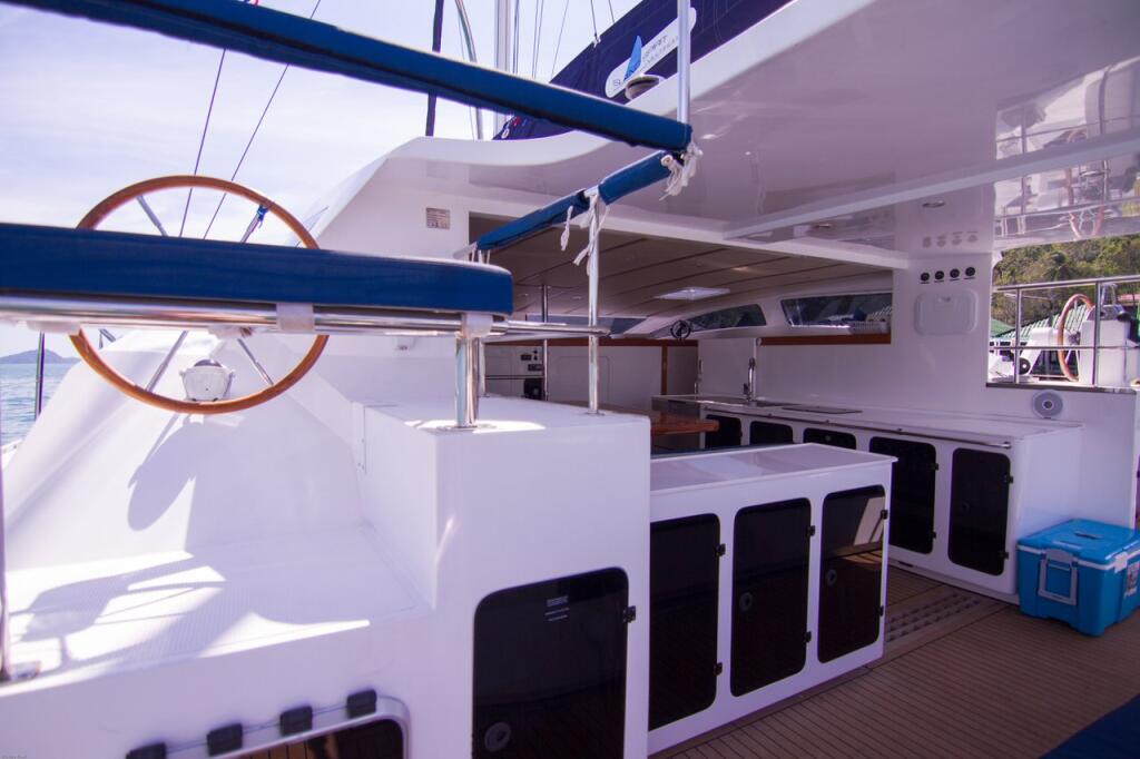 Catamaran 