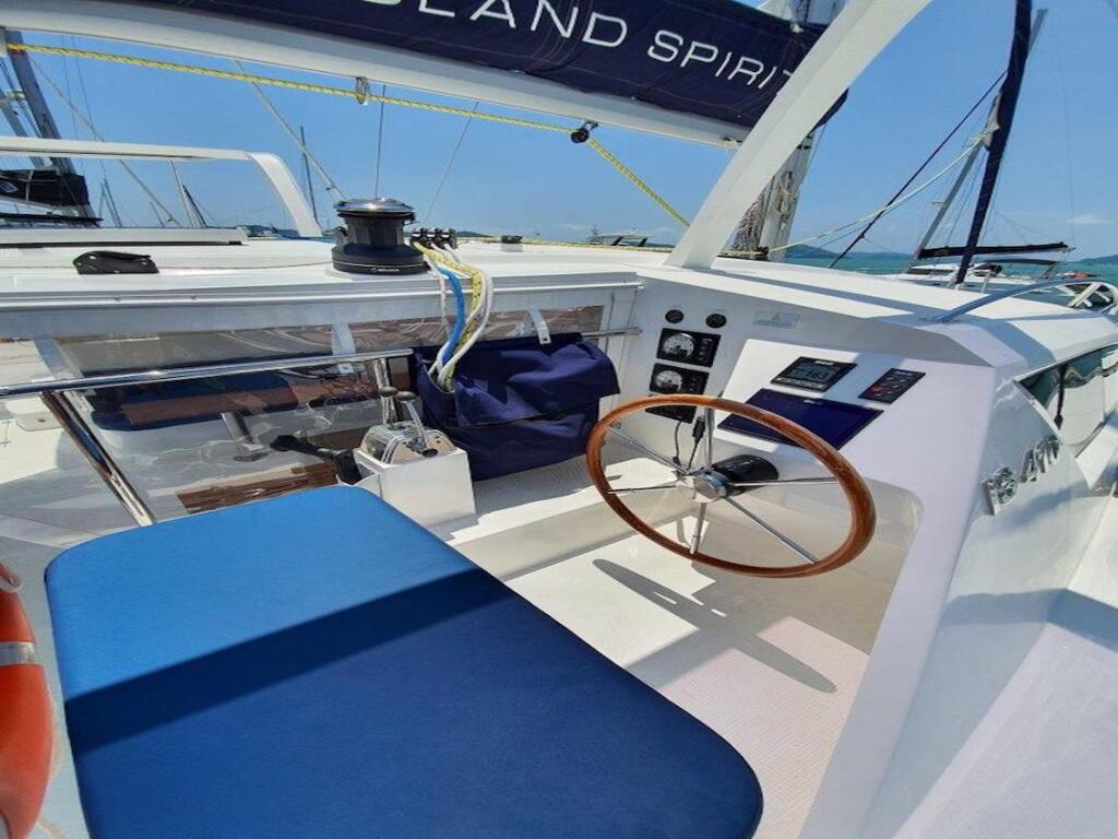 Catamaran 