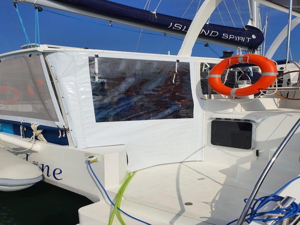Catamaran 
