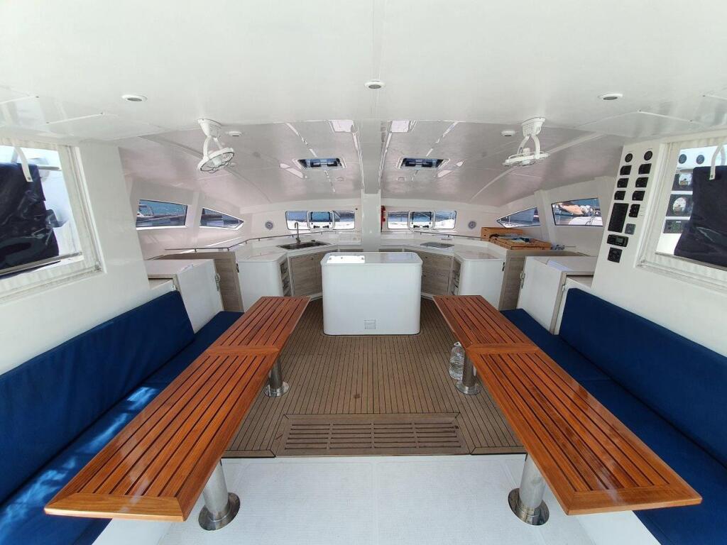 Catamaran 