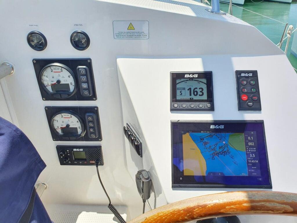 Catamaran 
