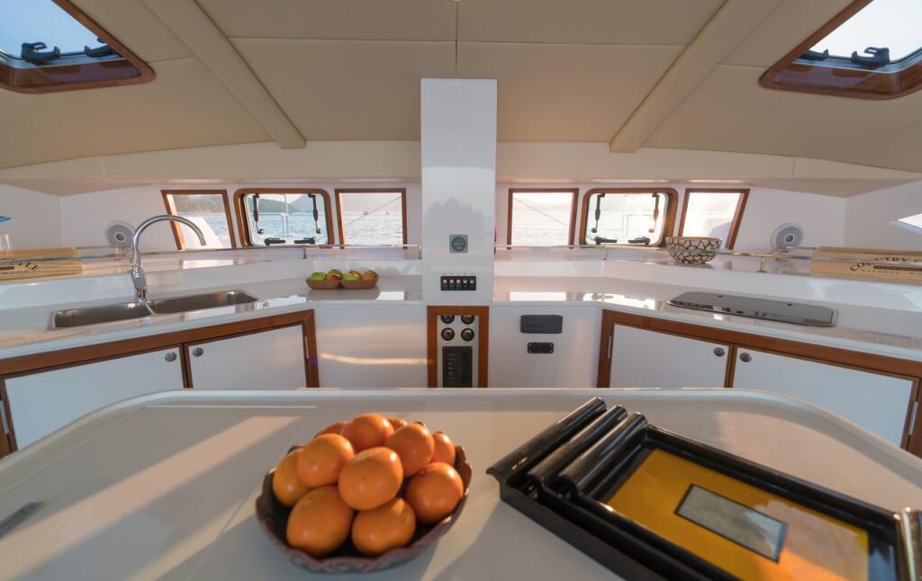 Catamaran 