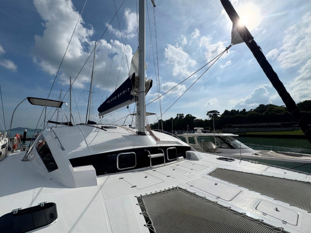 Catamaran 
