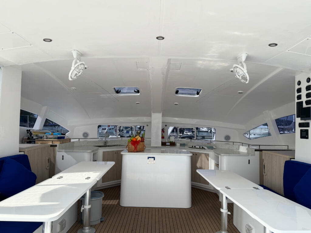 Catamaran 