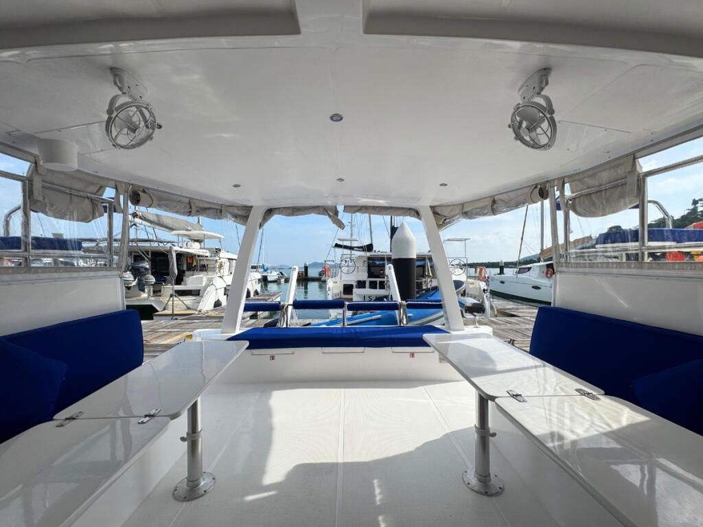 Catamaran 