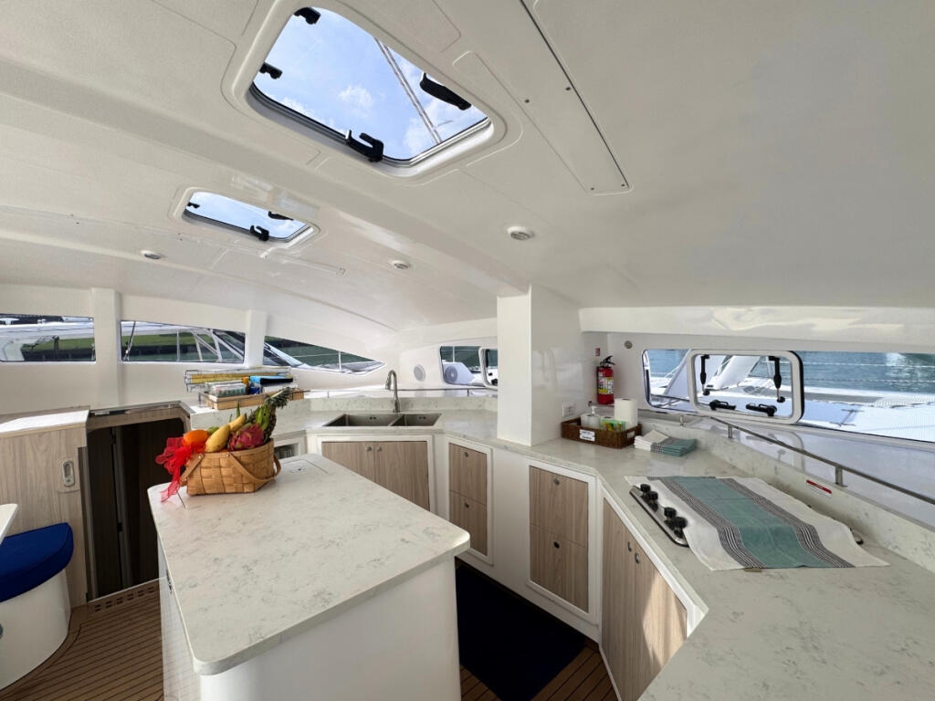 Catamaran 