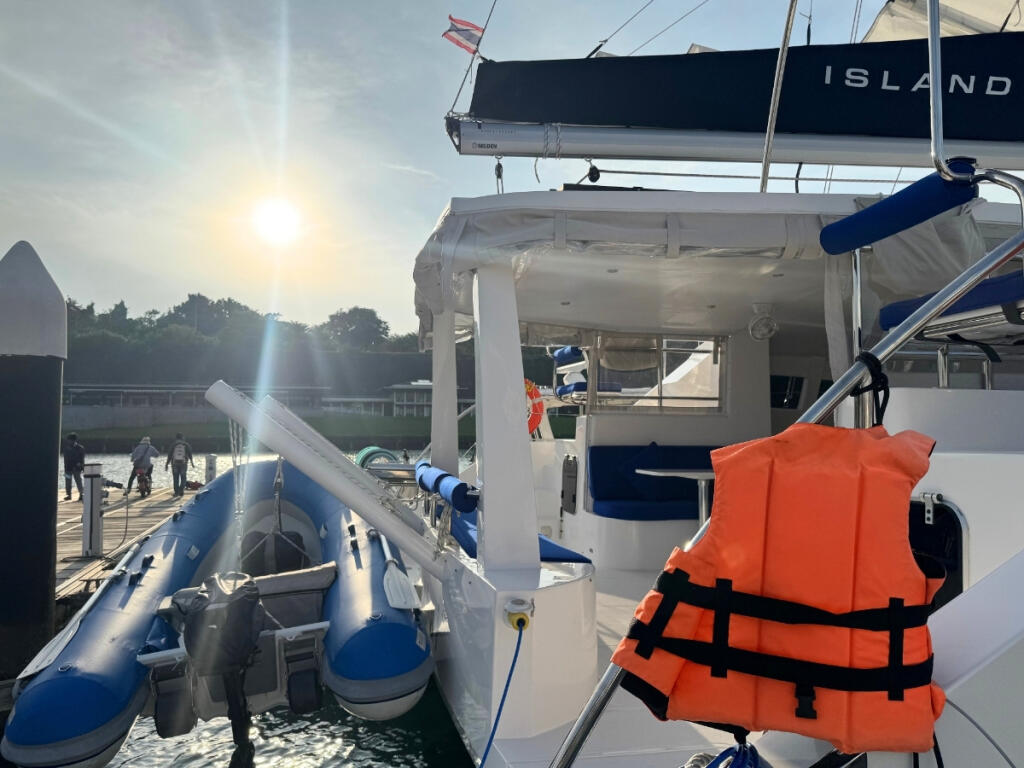 Catamaran 