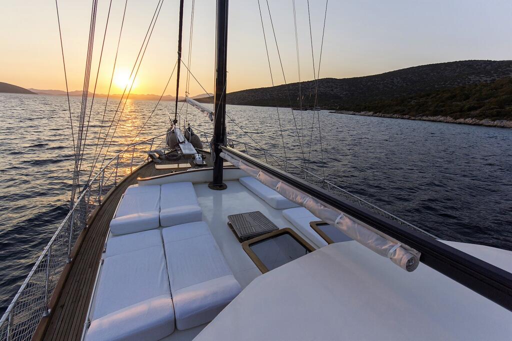 Gulet & Motorsailer 