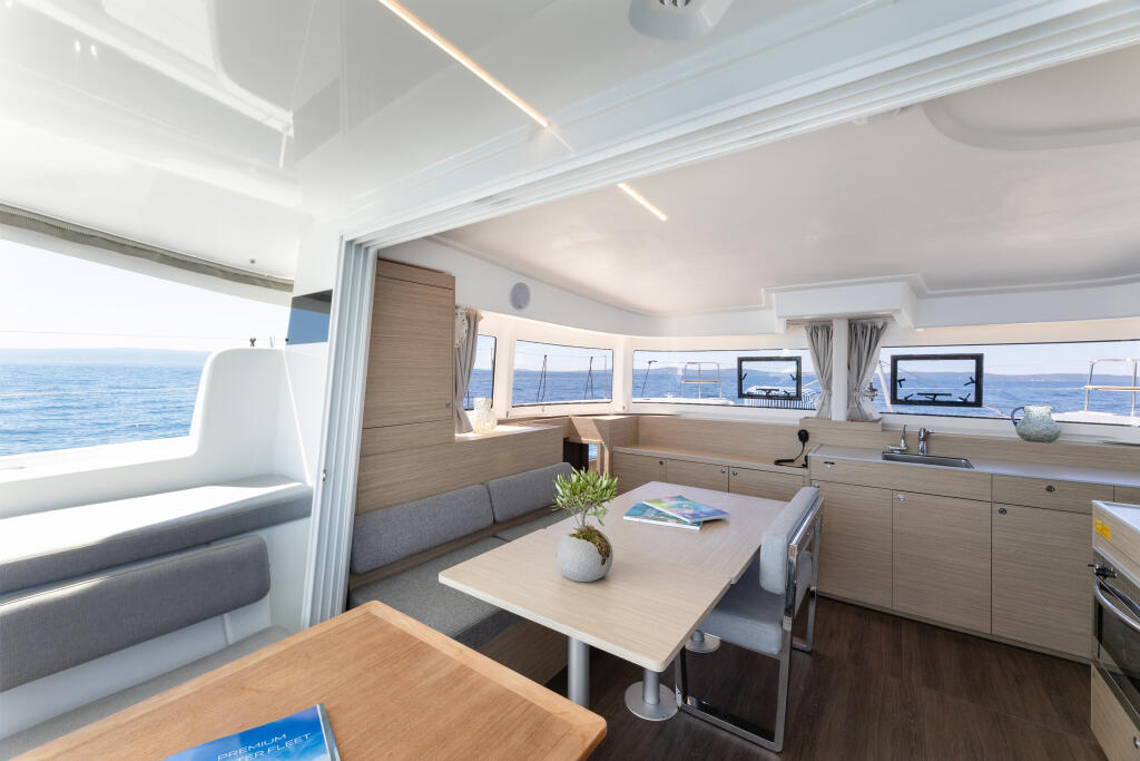 Catamaran 