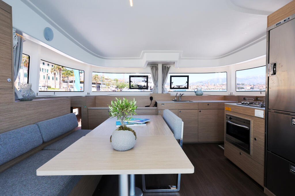 Catamaran 