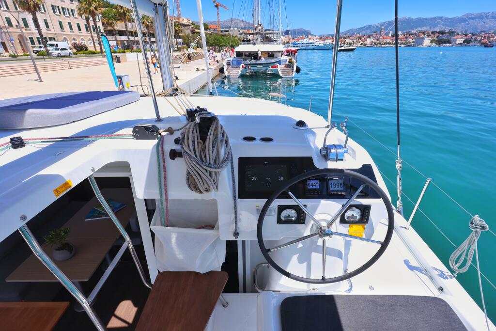 Catamaran 