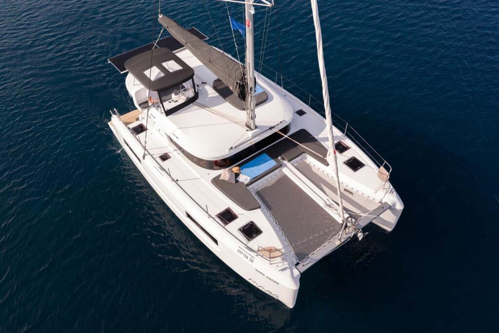 Catamaran 