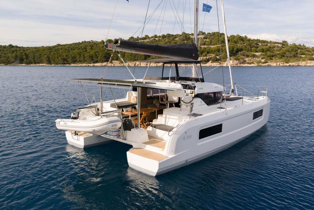 Catamaran 